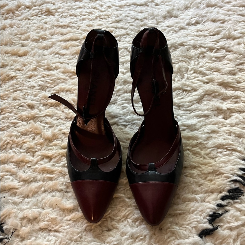 CHANEL Black and Burgundy Heels